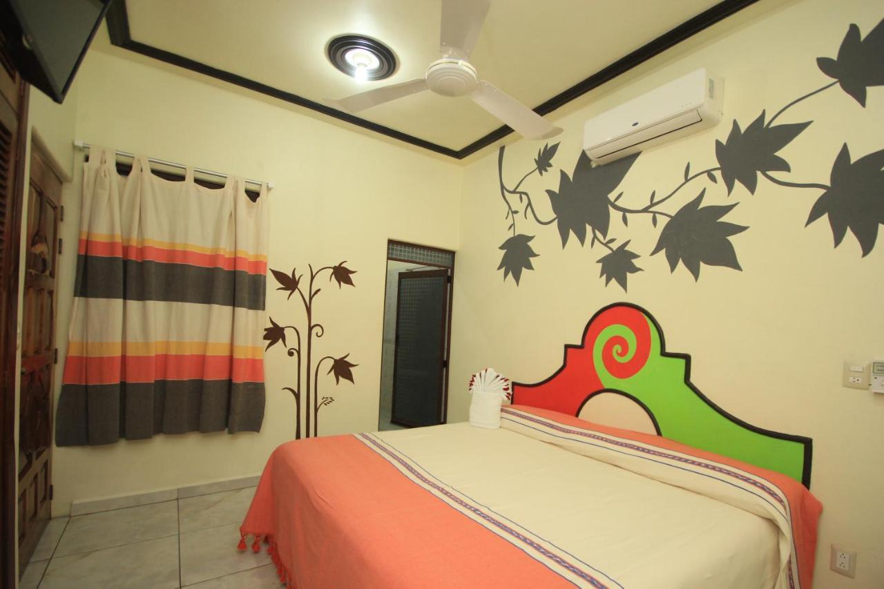 Hotel Posada Diamante Санта-Крус-Хуатулко Экстерьер фото