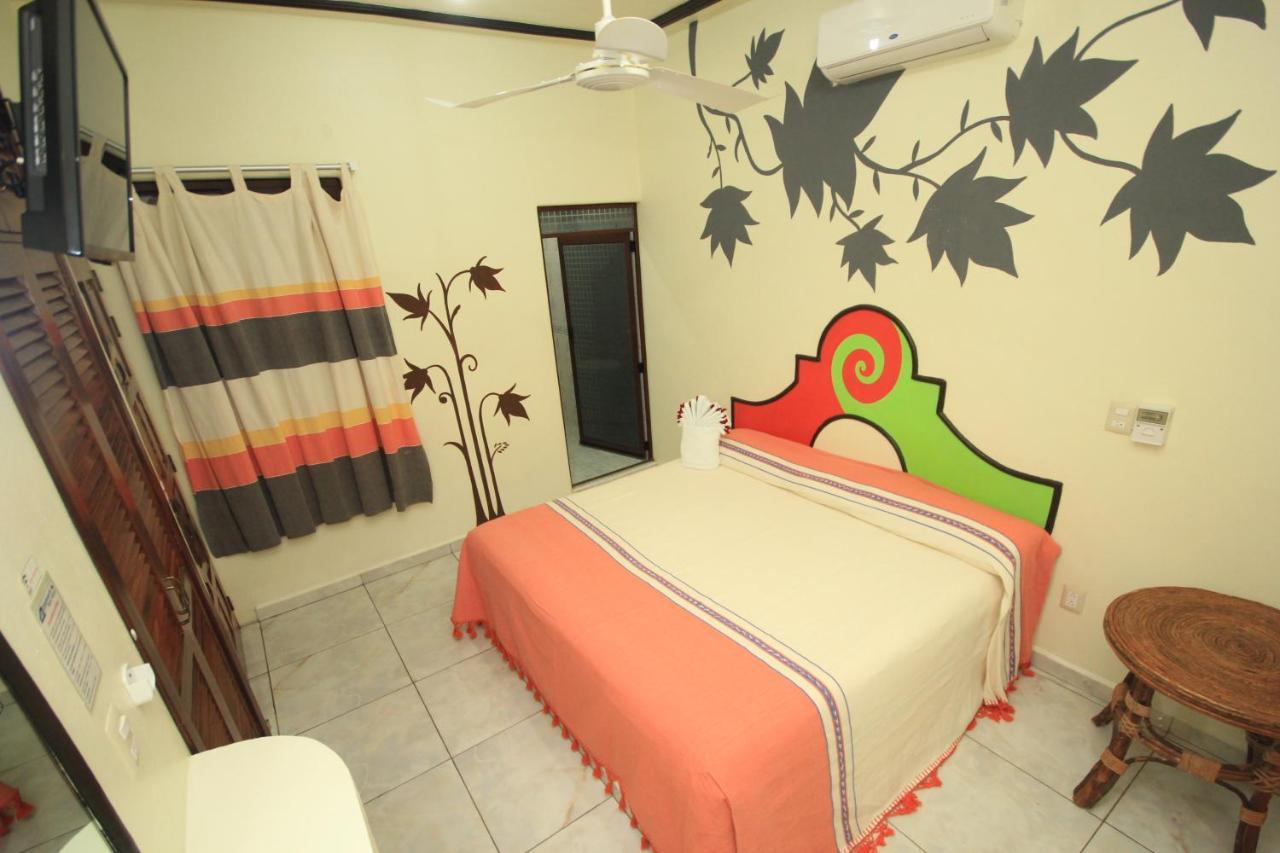 Hotel Posada Diamante Санта-Крус-Хуатулко Экстерьер фото
