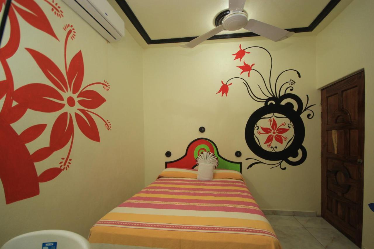 Hotel Posada Diamante Санта-Крус-Хуатулко Экстерьер фото
